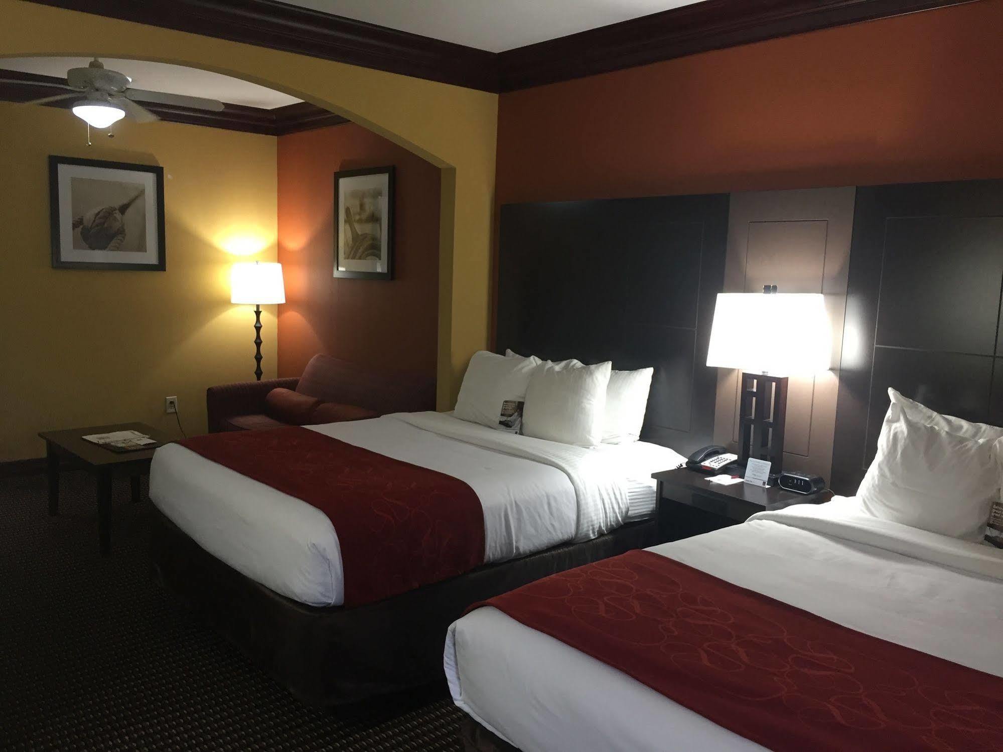 Comfort Suites Lake Jackson Clute Exteriör bild