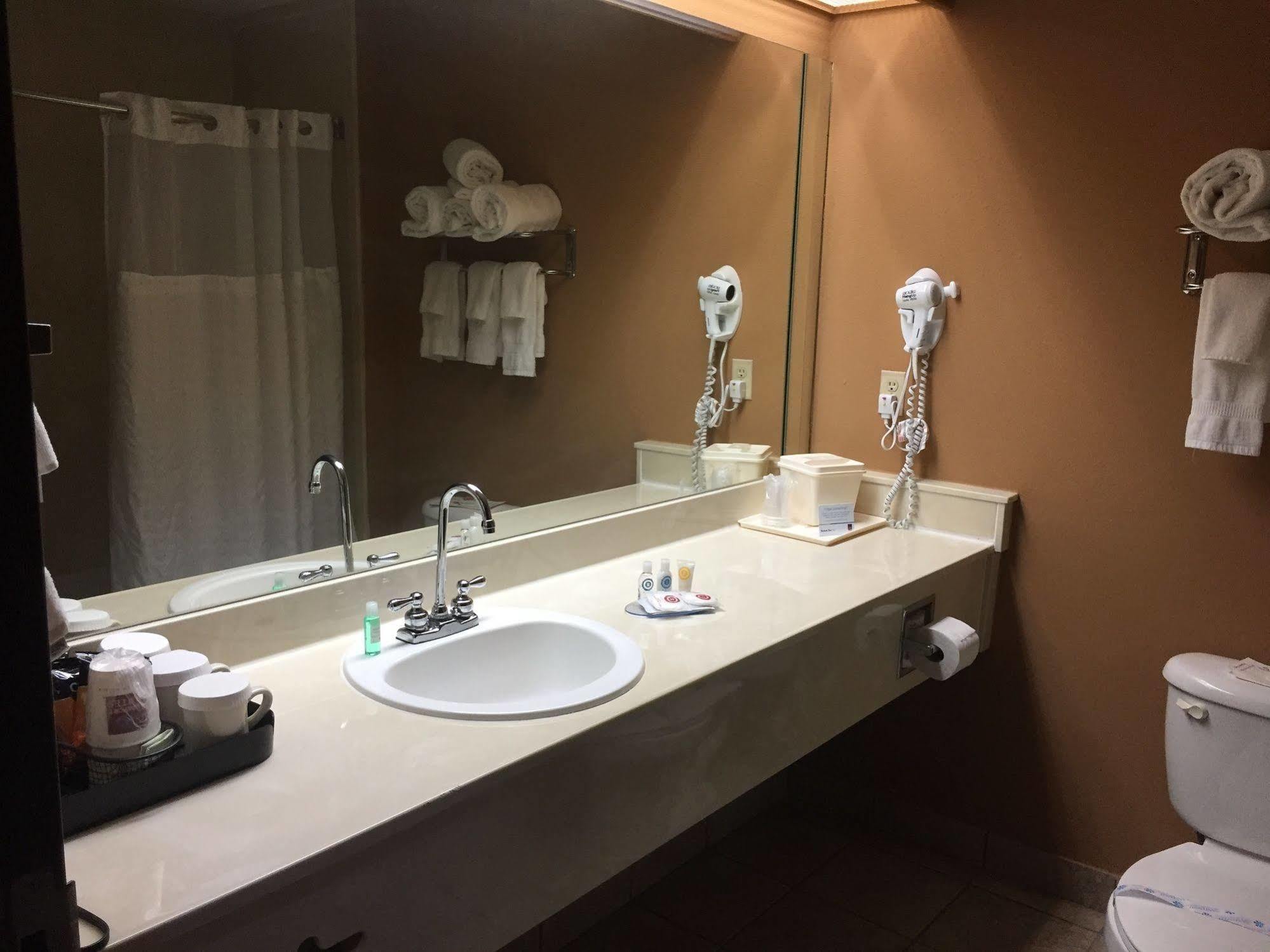 Comfort Suites Lake Jackson Clute Exteriör bild