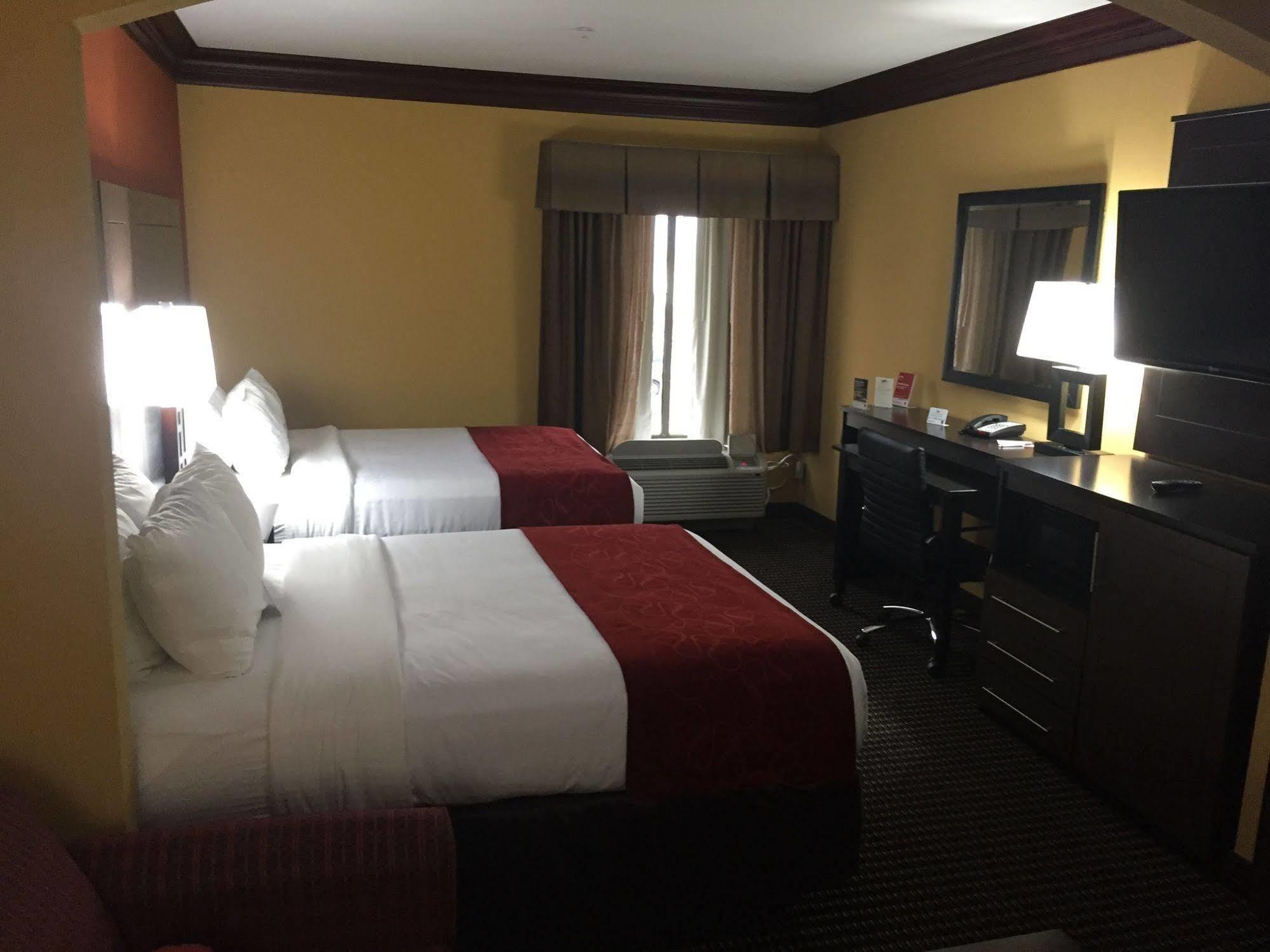 Comfort Suites Lake Jackson Clute Exteriör bild